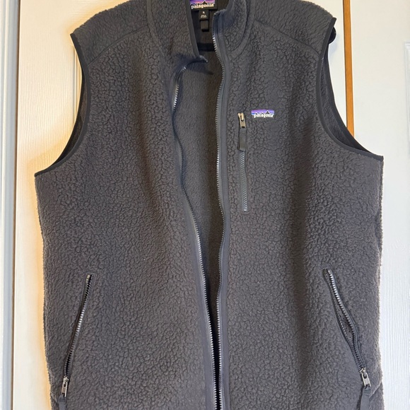 Patagonia Men's Classic Black Charcoal Fleece Zip Up Vest Size XL - Picture 8 of 12